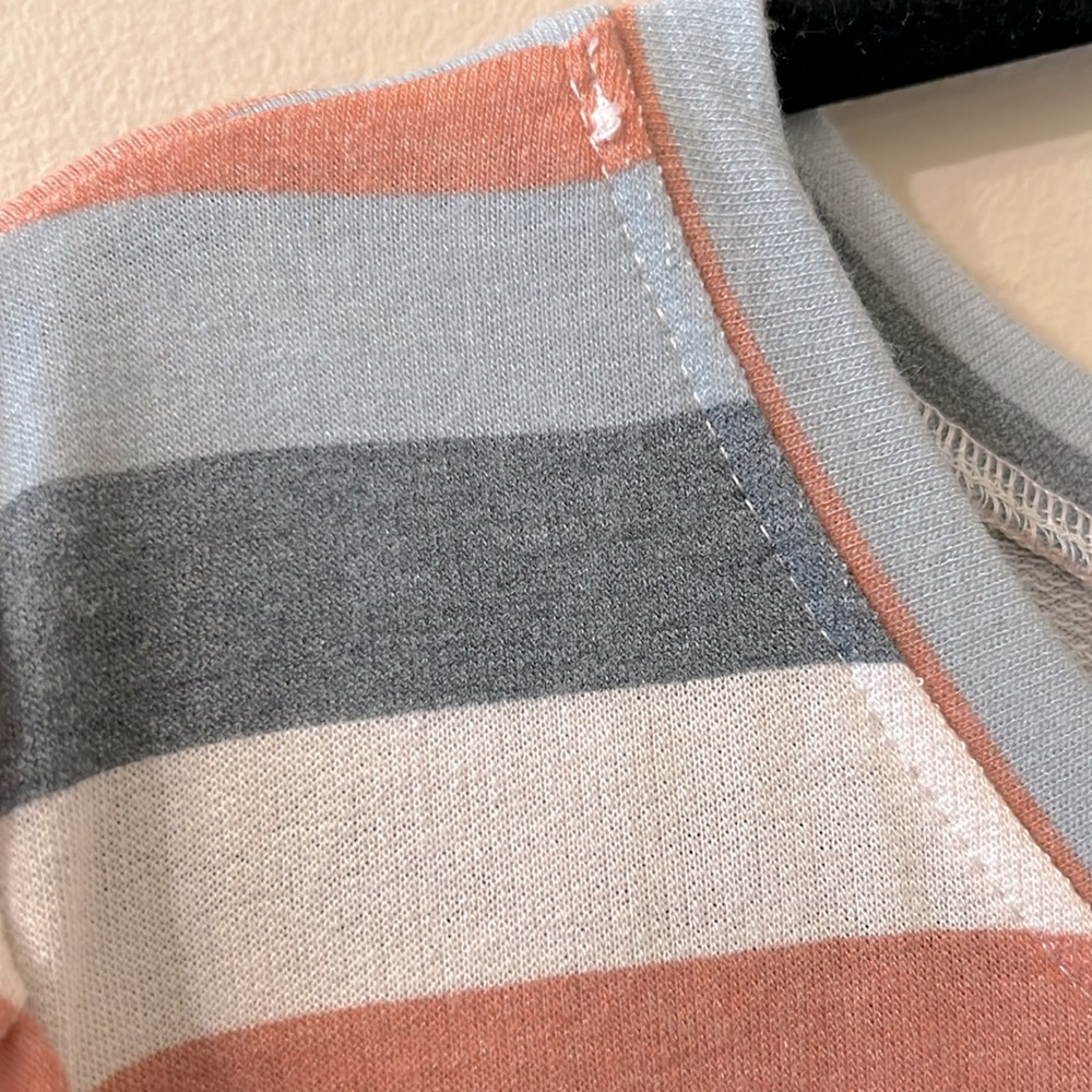 Short Sleeve Top by Hayden LA - Picture 4 of 7